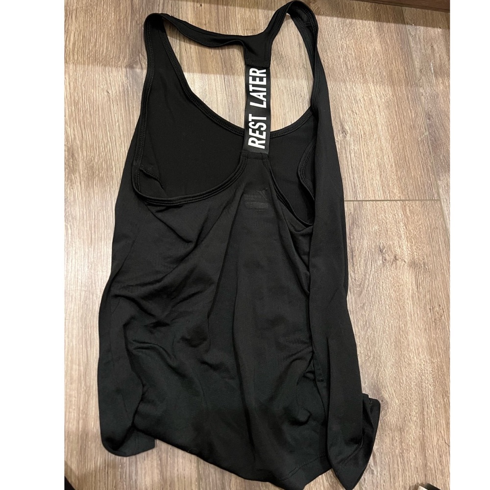 🌞 LAST CHANCE !! Racerback workout tank